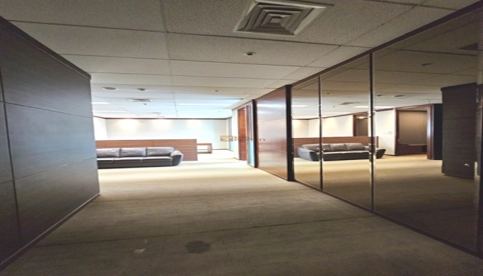 Jakarta Selatan Lokasi Emas, Dijual Office Space Equity Tower SCBD Interior 221m2 10 9