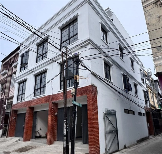 Jakarta Utara Ruko Hook Disewakan 4 Lantai + Rooftop Modern Industrial Contemporary – Brand New Pademangan Dekat Mangga Dua Square & Taman Impian Jaya Ancol 18 cover