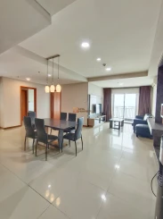Condominium Mewah 3BR Hook View Laut Lepas Full Furnish Green Bay Pluit