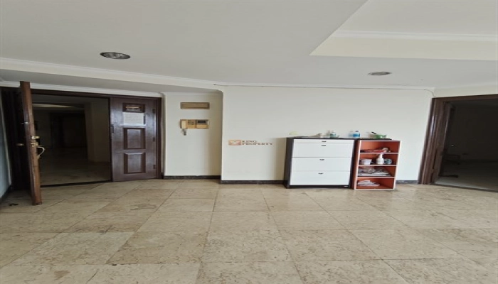 Jakarta Barat Spacious 3BR Apartment Slipi 118m² – Prime Location Near Sudirman, Senayan & Central Park Area 25 img_20260402_140745