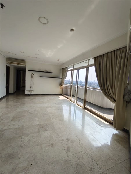 Jakarta Barat Spacious 3BR Apartment Slipi 118m² – Prime Location Near Sudirman, Senayan & Central Park Area 26 img_20260402_140756
