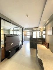 Modern  Stylish 1BR 43m Furnished Tower Favorit Green Bay Pluit