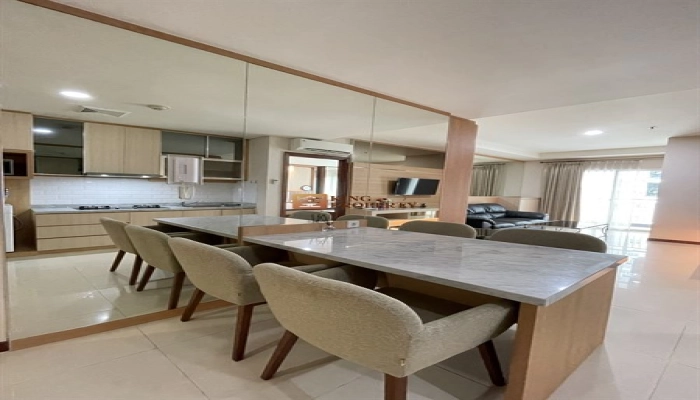 Green Bay Pluit Interior Lux Recommend Good Item 2kamar Condo Full Furnish Garden View 1 img_8409