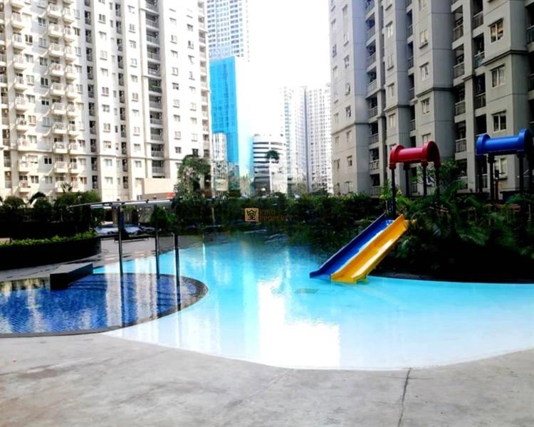 Royal Mediterania Studio Royal Mediterania Garden dengan Smart Space Concept Pool View Cantik Dekat Central Park & BINUS 33 pool