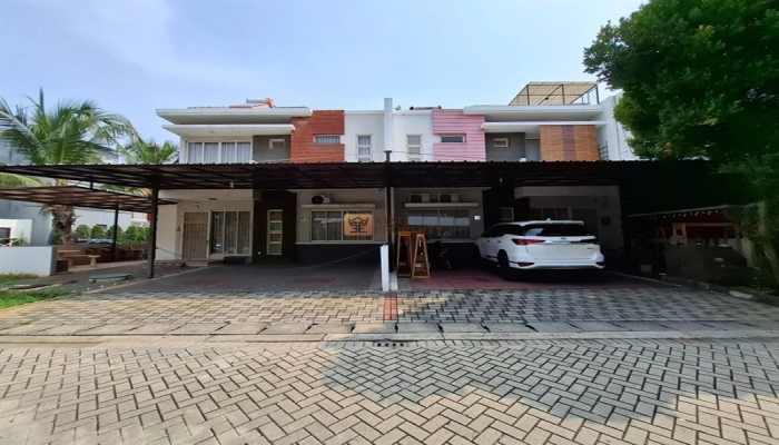Jakarta Barat Living in Style! Rumah Cantik Furnish Puri Mansion Akses Tol Strategis 1 tampak_depan_2