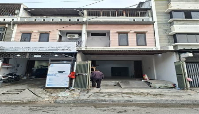 Jakarta Barat Disewakan ruko 3 lantai Jelambar – dekat Central Park Mall & kampus besar, lokasi strategis! 44 tinywow_edit_2_89498111