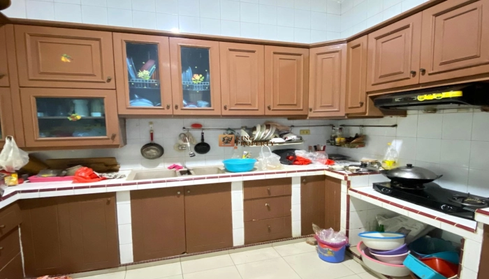 Jakarta Utara Banting Harga! Rumah Old Money Hook 2 Lantai di Muara Karang, Akses Super Strategis 9 whatsapp_image_2025_11_08_at_12_14_25_2