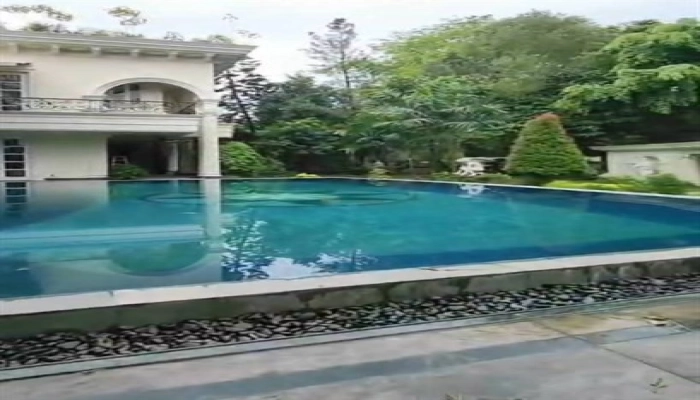 Jakarta Selatan Dijual Cepat Rumah Pondok Indah Golf Jakarta Selatan — Modern Contemporary Tropical Luxury, Dekat Pondok Indah Mall, JIS & RSPI    17 whatsapp_image_2026_02_09_at_17_39_05_1