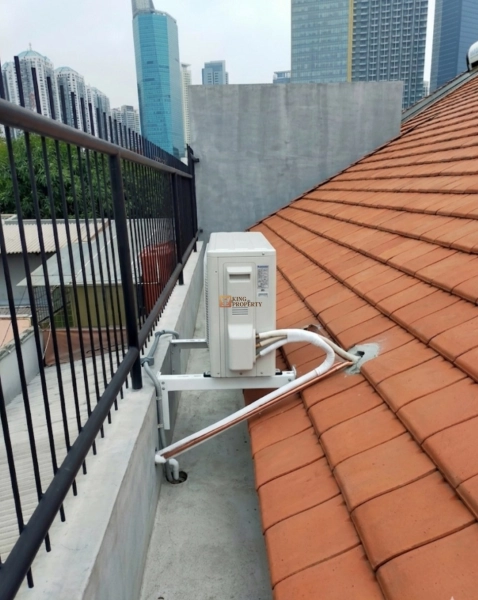 Jakarta Barat Rumah Modern Luxury Tropical Dijual 2,5 Lantai Seberang Central Park Mall & Central Park Mall 2, Tomang Strategis 25 whatsapp_image_2026_04_19_at_13_16_45