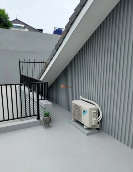 Jakarta Barat Rumah Modern Luxury Tropical Dijual 2,5 Lantai Seberang Central Park Mall & Central Park Mall 2, Tomang Strategis 29 whatsapp_image_2026_04_19_at_13_16_48_3