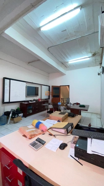 Jakarta Utara Dijual Harga Terbaik Ruko Puri Deltamas Bandengan 3 Lantai Siap Pakai, Komplek Komersil Strategis 16 whatsapp_image_2026_04_29_at_10_33_48_3